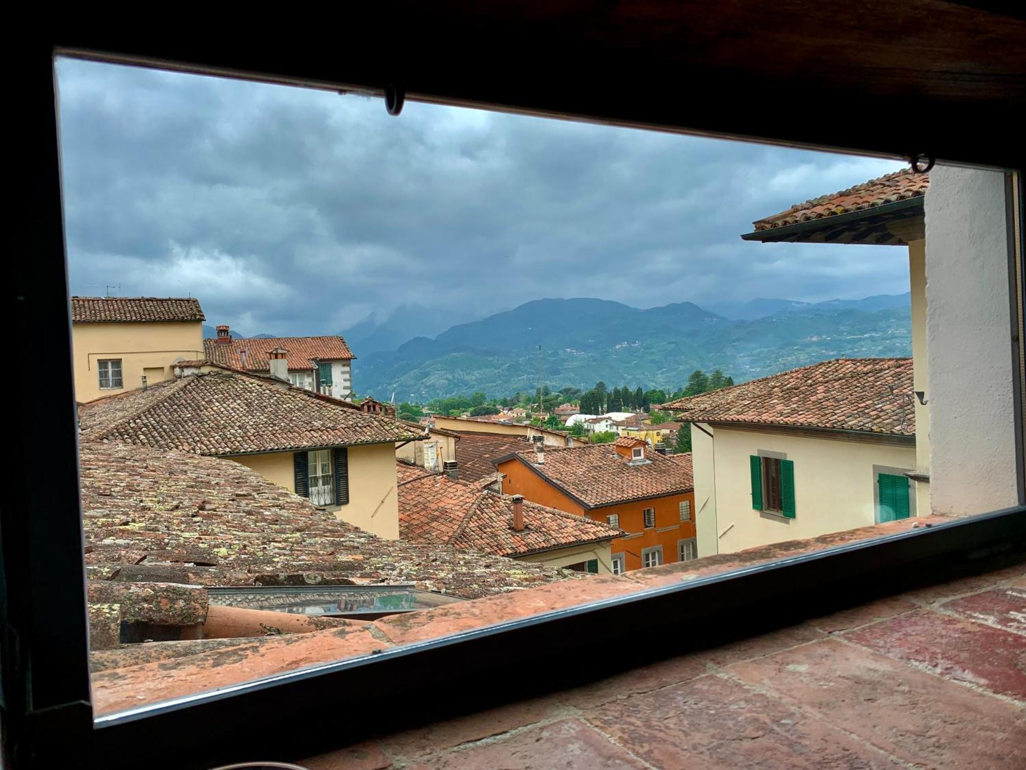 Una Terrazza Nel Centro Storico Villa บาร์กา ภายนอก รูปภาพ